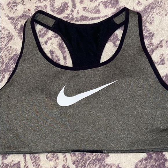 Nike sports bra - Picture 1 of 1